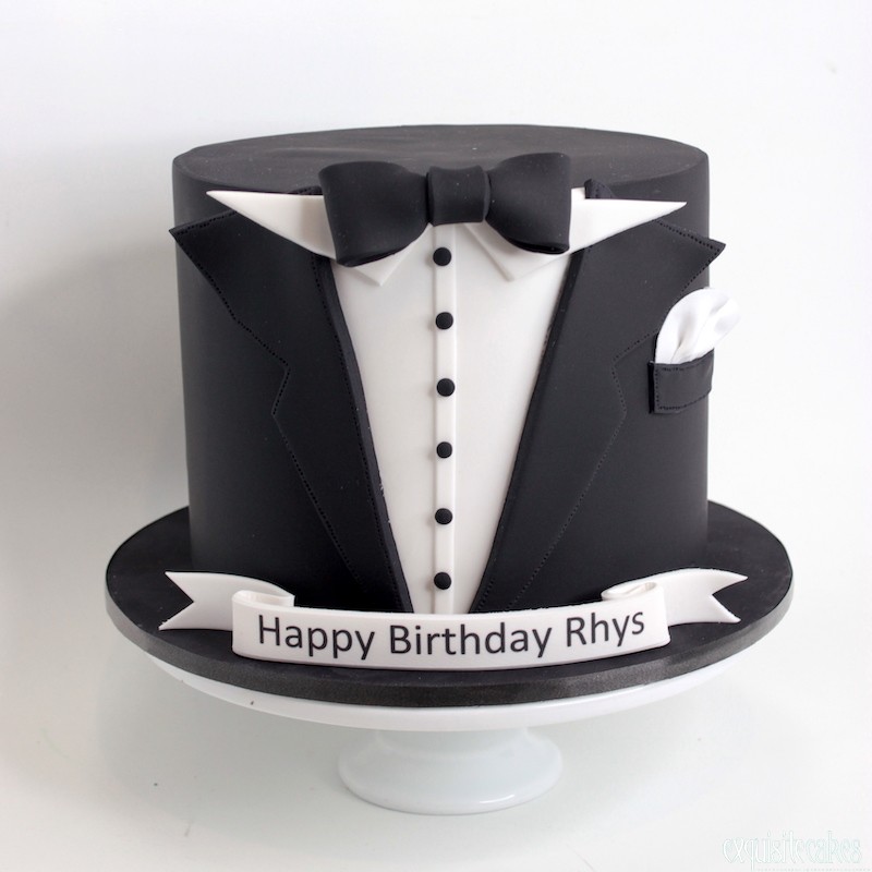 Adult birthday cakes for males and females